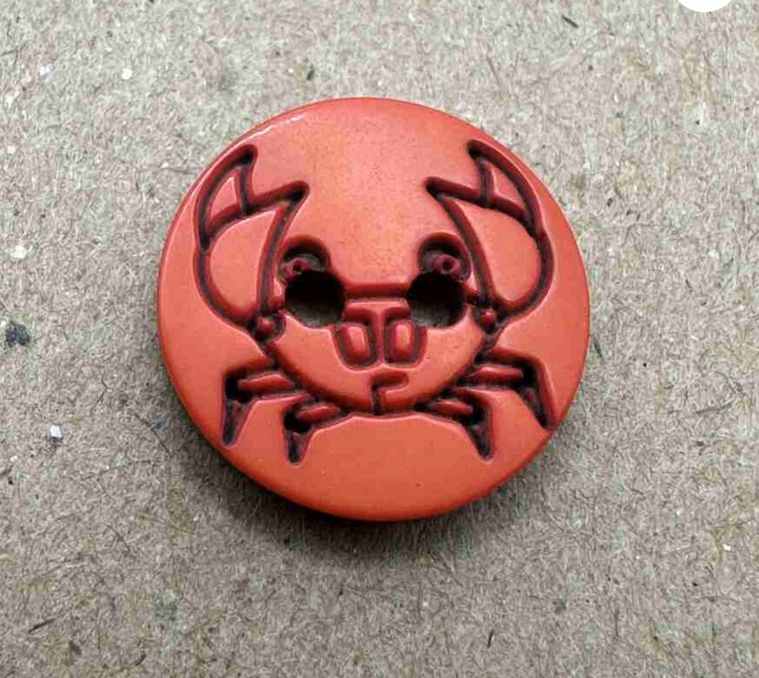 TERRIES BUTTON 2 HOLE SHINY CRAB 15MM 28 ORANGE