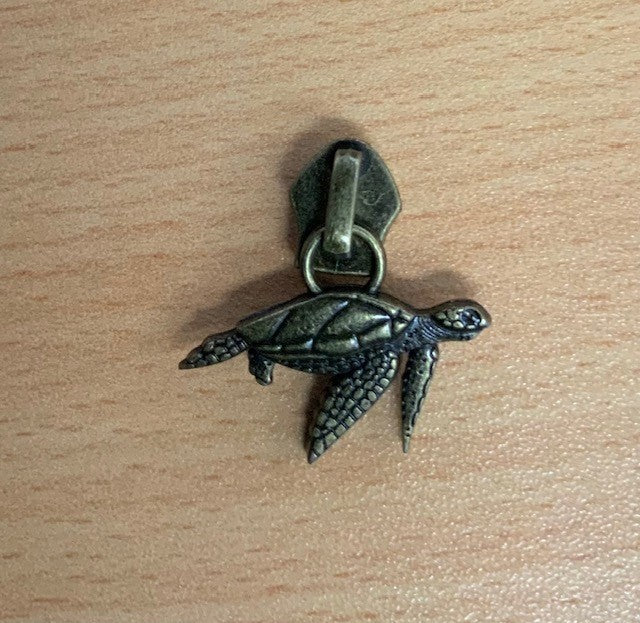 ZIPPER #5 PULL - TURTLE BRONZE