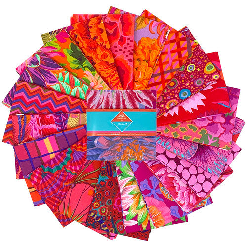 KAFFE FASSETT CLASSIC PLUS 5'' CHARM PACK 42 PC