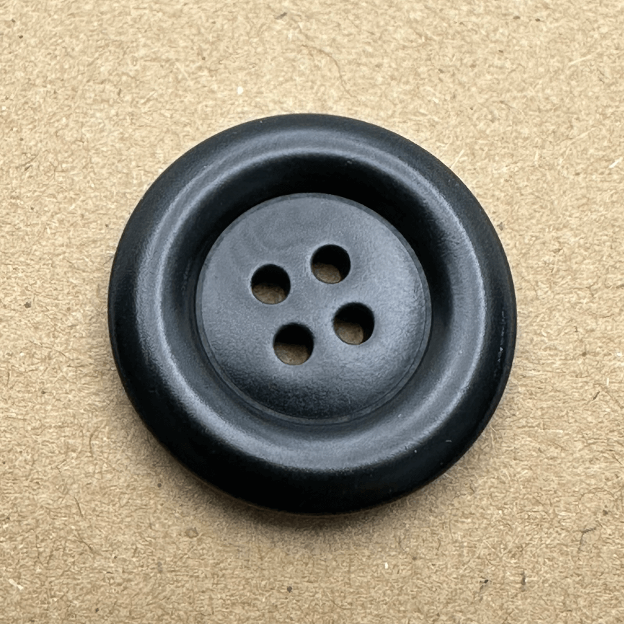 TERRIES BUTTON 4/H COROZORAISED WIDE LIP 03