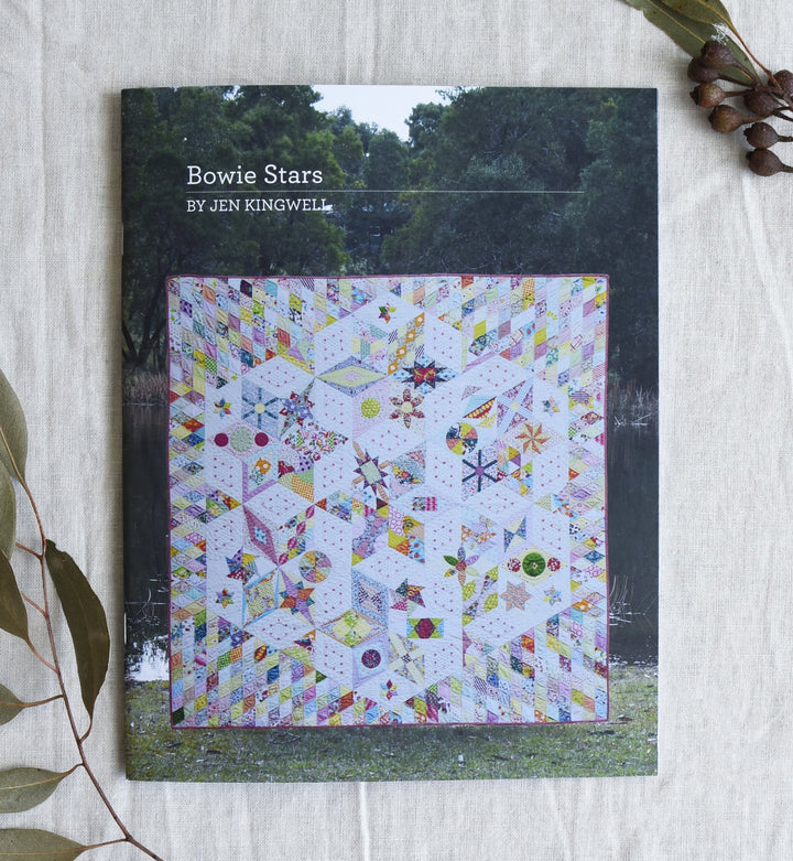 BOWIE STARS BOOKLET BY JEN KINGWELL